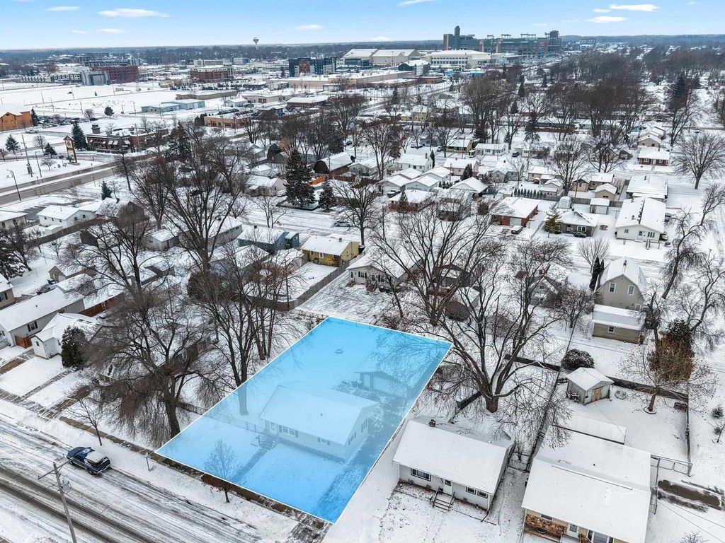 Photo of 1810 S Norwood AVENUE, Green Bay, WI 54304 (MLS # 50320857)