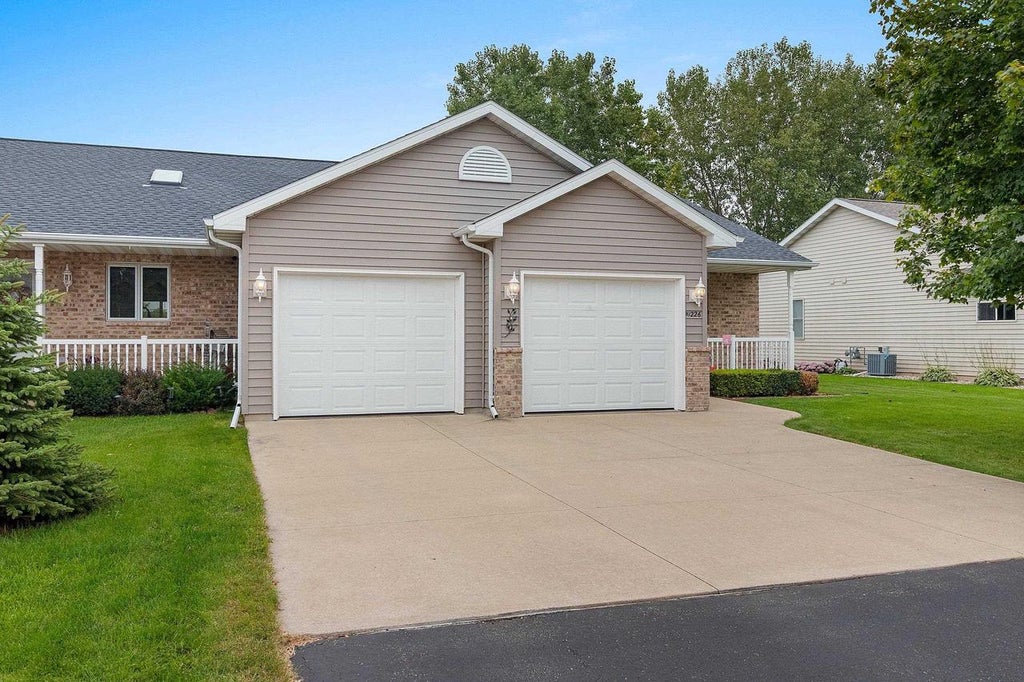 Photo of N1226 Redwing DRIVE, Greenville, WI 54942 (MLS # 50332990)