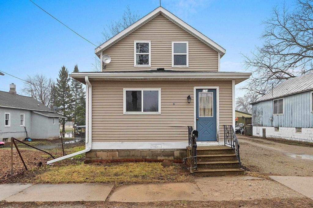 Photo of 234 Frank STREET, Oconto, WI 54153 (MLS # 50323803)