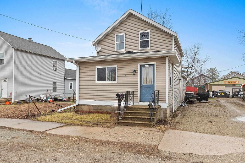 Photo of 234 Frank STREET, Oconto, WI 54153 (MLS # 50323803)