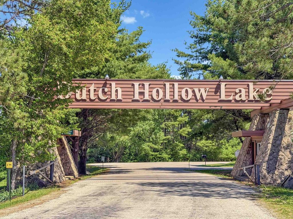 Photo of L 733 Green Knoll DRIVE, La Valle, WI 53941 (MLS # 2024727)