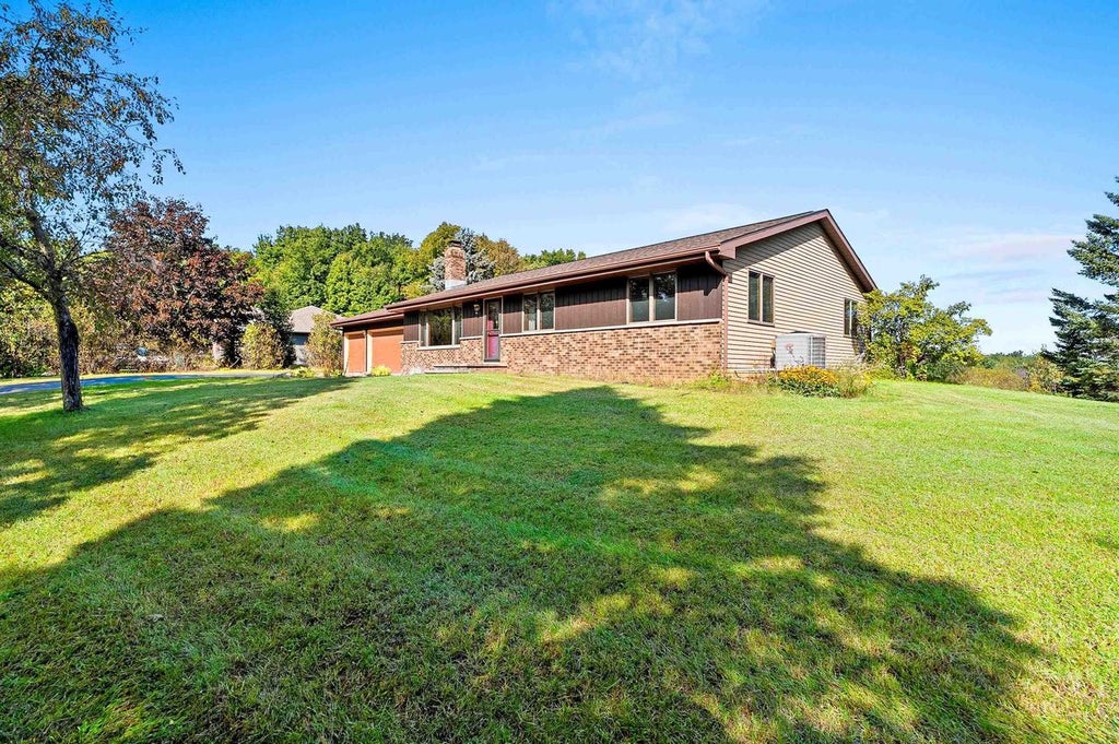 Photo of W8136 Sandy LANE, Hortonville, WI 54944 (MLS # 50333813)