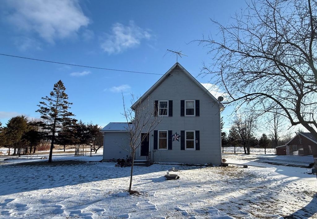 Photo of E1509 Rockledge ROAD, Luxemburg, WI 54217 (MLS # 50321746)