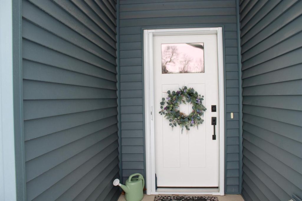 Photo of N852 Golf ROAD #5, Prairie Du Sac, WI 53578 (MLS # 2013358)