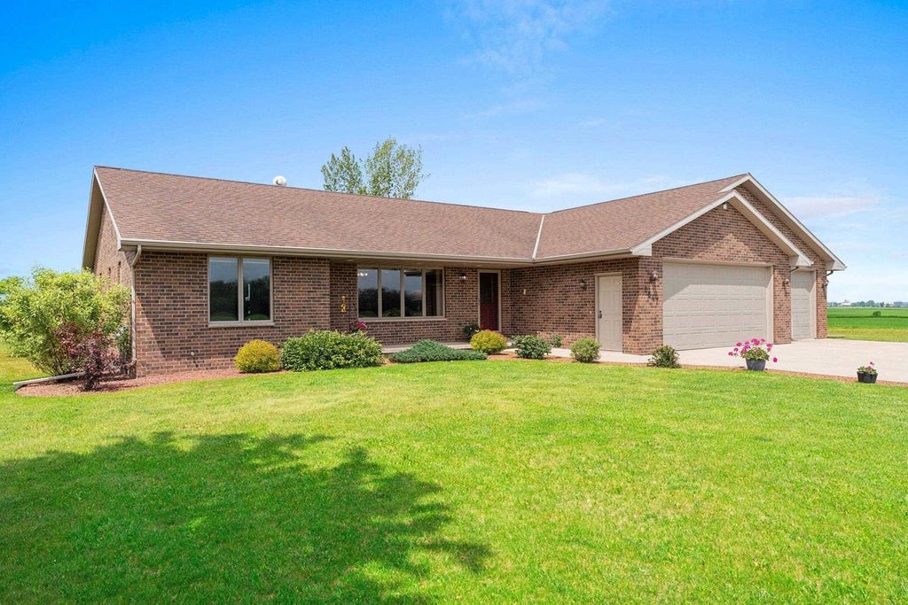 Photo of 2847 Stump ROAD, New Franken, WI 54229 (MLS # 50327902)