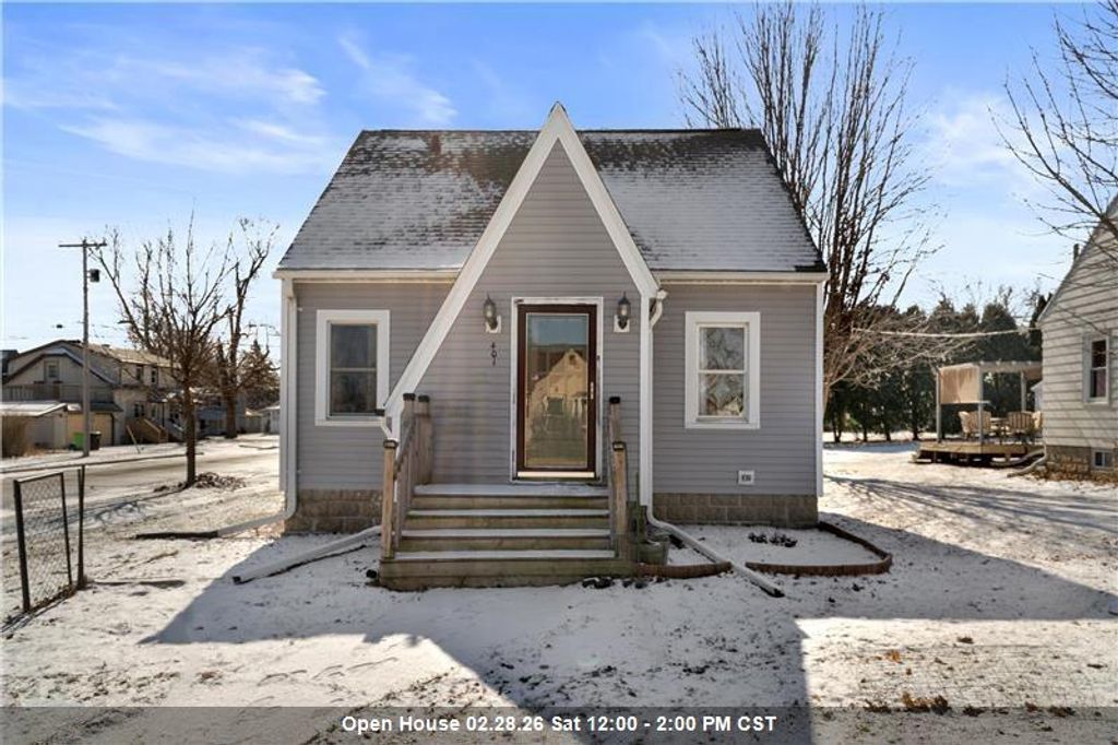 Photo of 401 McKinley STREET, Waupun, WI 53963 (MLS # 50321564)