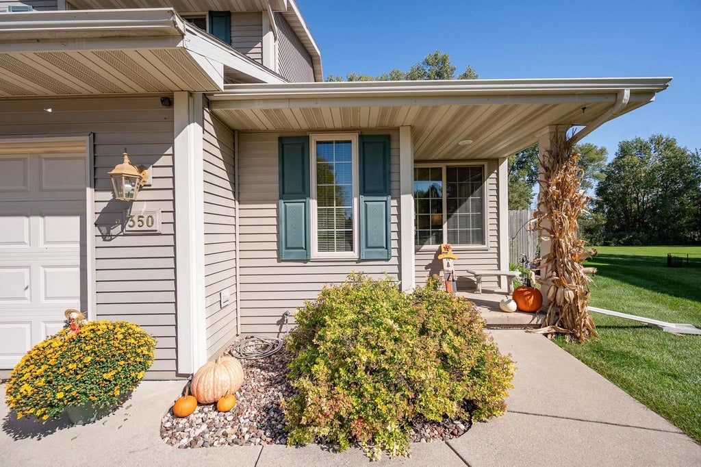 Photo of 350 Tony LANE, Green Bay, WI 54303 (MLS # 50333447)