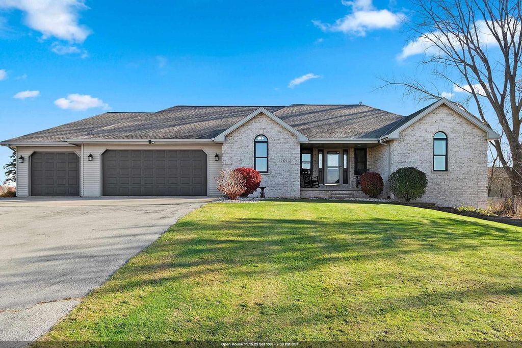 Photo of 3476 Nicolet DRIVE, Green Bay, WI 54311 (MLS # 50318143)