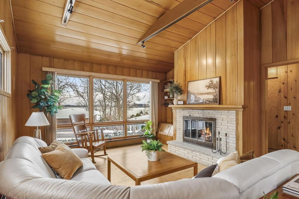 Photo of 5406 Monona Ridge, Monona, WI 53716 (MLS # 2013952)