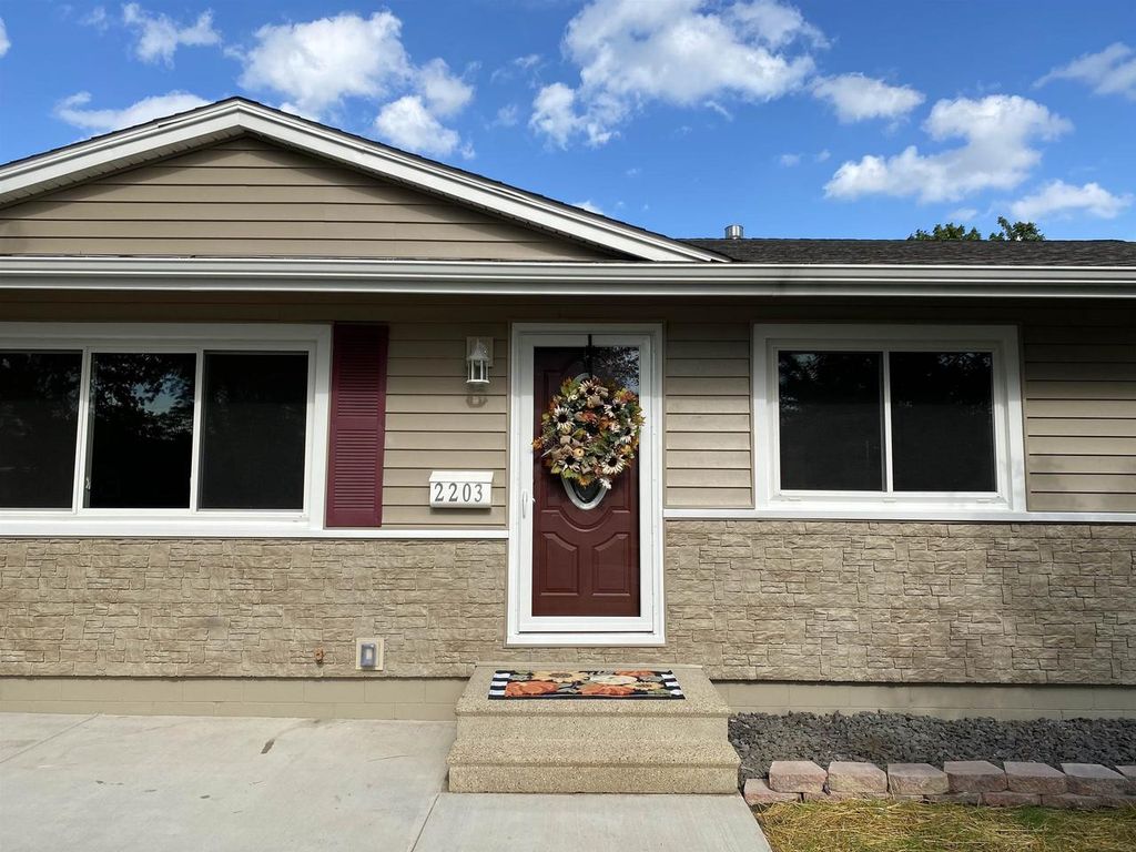 Photo of 2929/2931 N 57th STREET, Milwaukee, WI 53210 (MLS # 1940685)