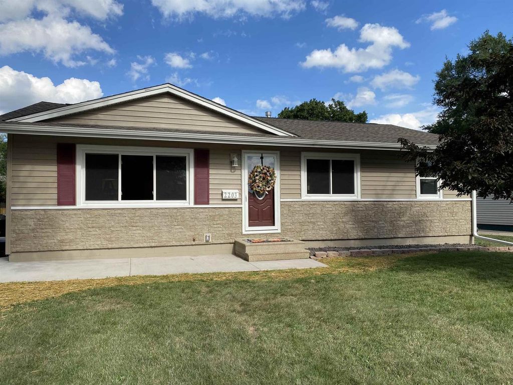 Photo of 2929/2931 N 57th STREET, Milwaukee, WI 53210 (MLS # 1940685)