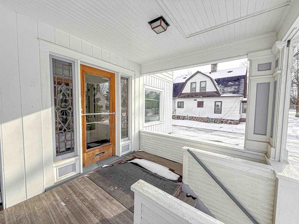 Photo of 106 S Franklin STREET, Shawano, WI 54166 (MLS # 50319872)