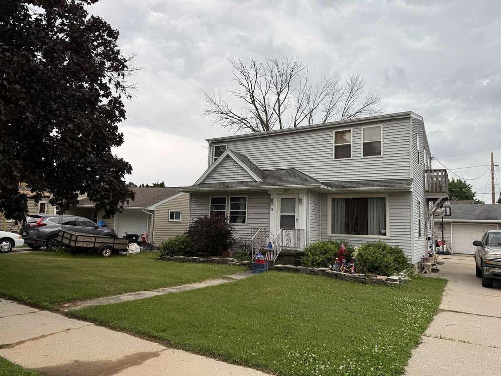 Photo of 1617 Green STREET, Manitowoc, WI 54220 (MLS # 50327601)