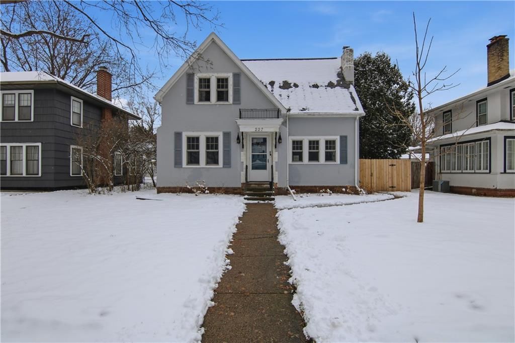 Photo of 227 McKinley AVENUE, Eau Claire, WI 54701 (MLS # 1598690)