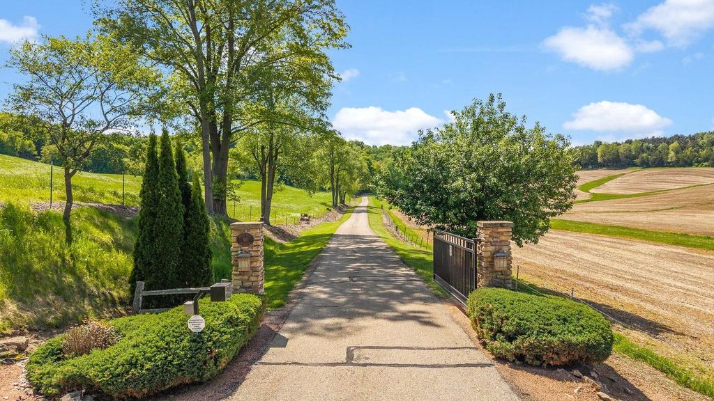 Photo of S8295 Dale ROAD, Loganville, WI 53943 (MLS # 2024068)