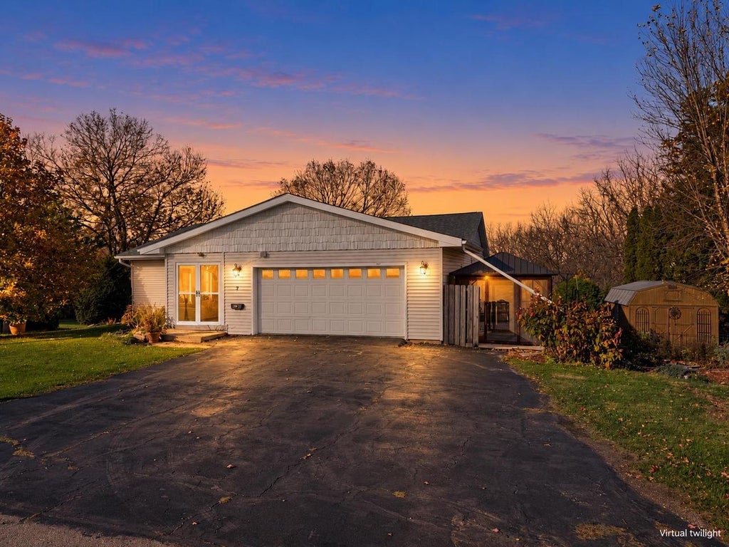 Photo of 7 Parkwood DRIVE, Lancaster, WI 53813 (MLS # 2035593)