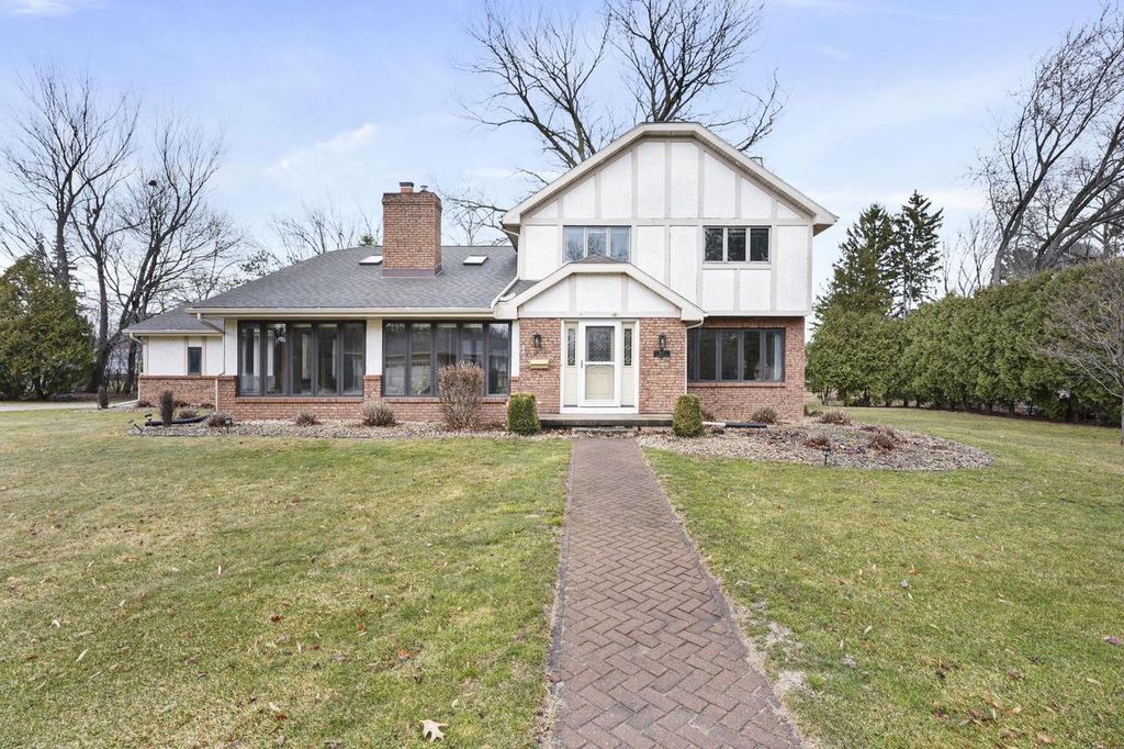 Photo of 607 Greenway ROAD, Monona, WI 53716 (MLS # 2017546)