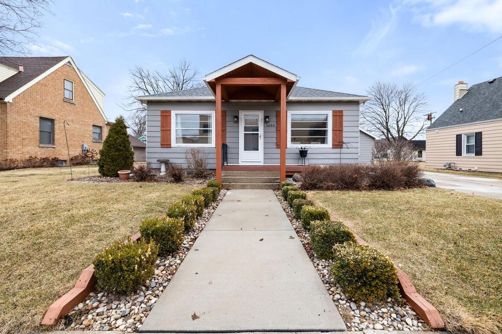 Photo of 1444 Bilgo LANE, Kewaskum, WI 53040 (MLS # 1954084)