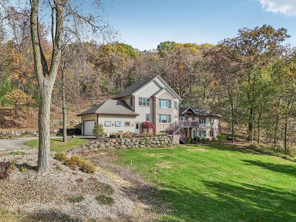 Photo of 4494 Oak Valley ROAD, Cross Plains, WI 53528 (MLS # 2015754)