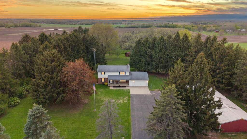 Photo of 6911 Fahley ROAD, Oshkosh, WI 54904 (MLS # 50325270)