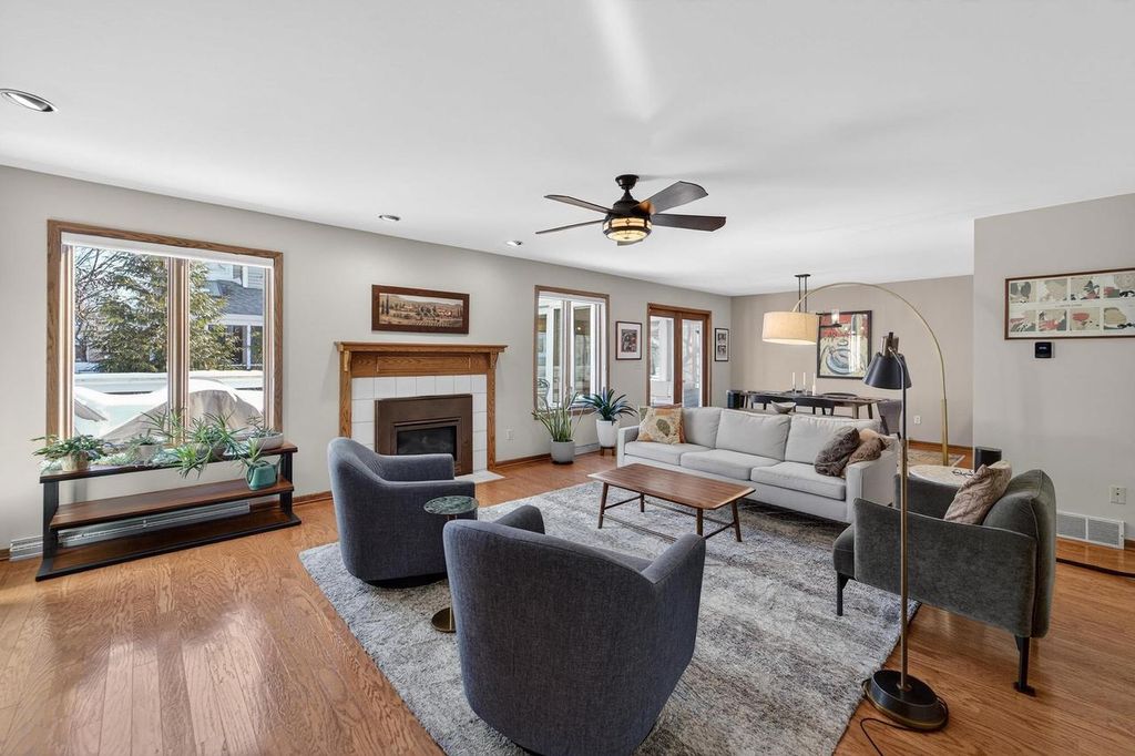 Photo of 12 Oak Creek TRAIL, Madison, WI 53717 (MLS # 2017675)