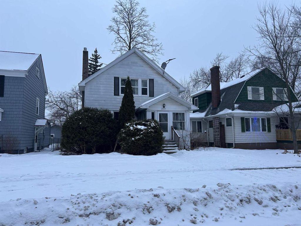 Photo of 2605 Ogden AVENUE, Superior, WI 54880 (MLS # 6123504)