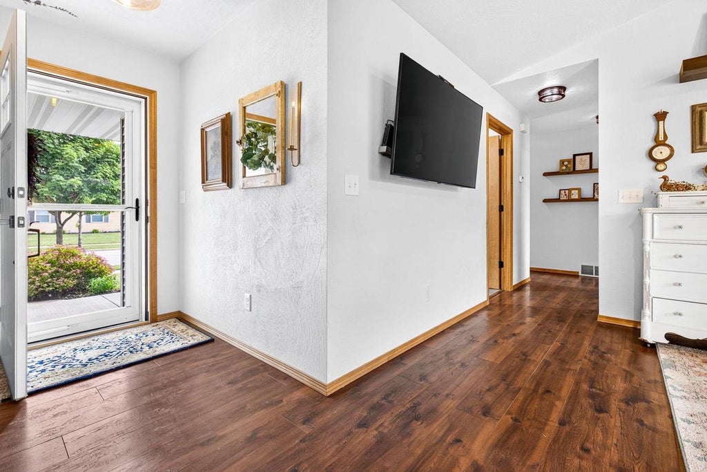 Photo of 503 Rusch DRIVE, Combined Locks, WI 54113 (MLS # 50327596)