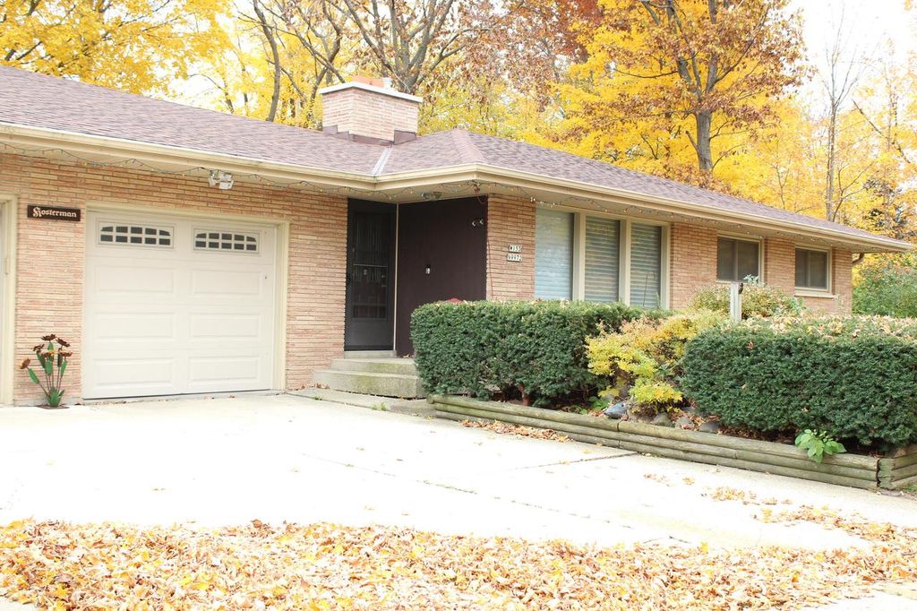 Photo of W153N9972 Neptune DRIVE, Germantown, WI 53022 (MLS # 1949742)