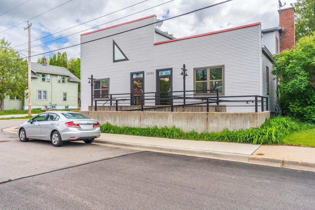 Photo of 1001 Union STREET, Stevens Point, WI 54481 (MLS # 22602235)