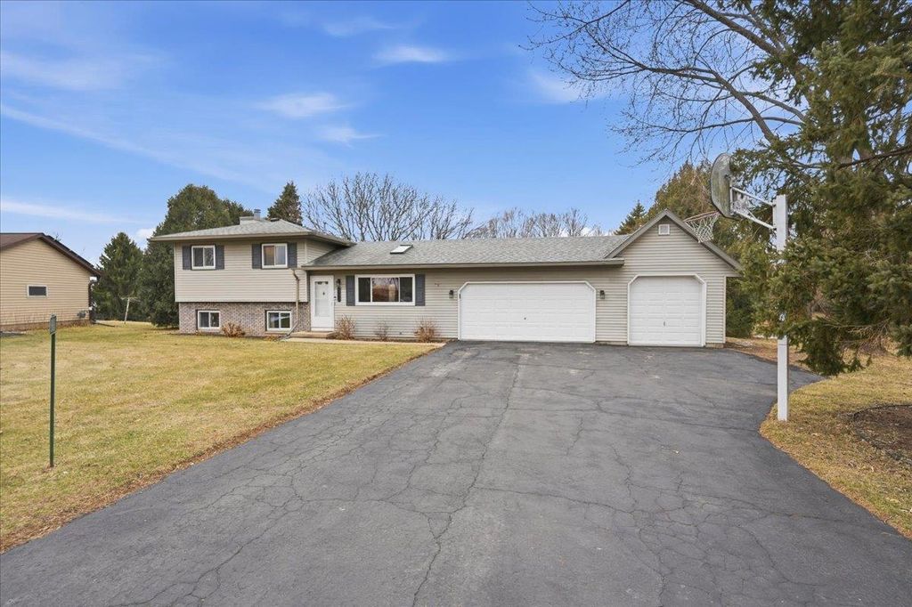 Photo of 3880 Sunny Wood DRIVE, Deforest, WI 53532 (MLS # 2017709)