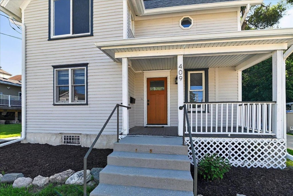 Photo of 409 S 4th STREET, Stoughton, WI 53589 (MLS # 2028065)