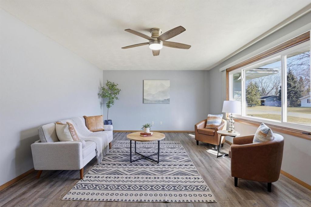 Photo of 648 Wanda AVENUE, Neenah, WI 54956 (MLS # 50322014)