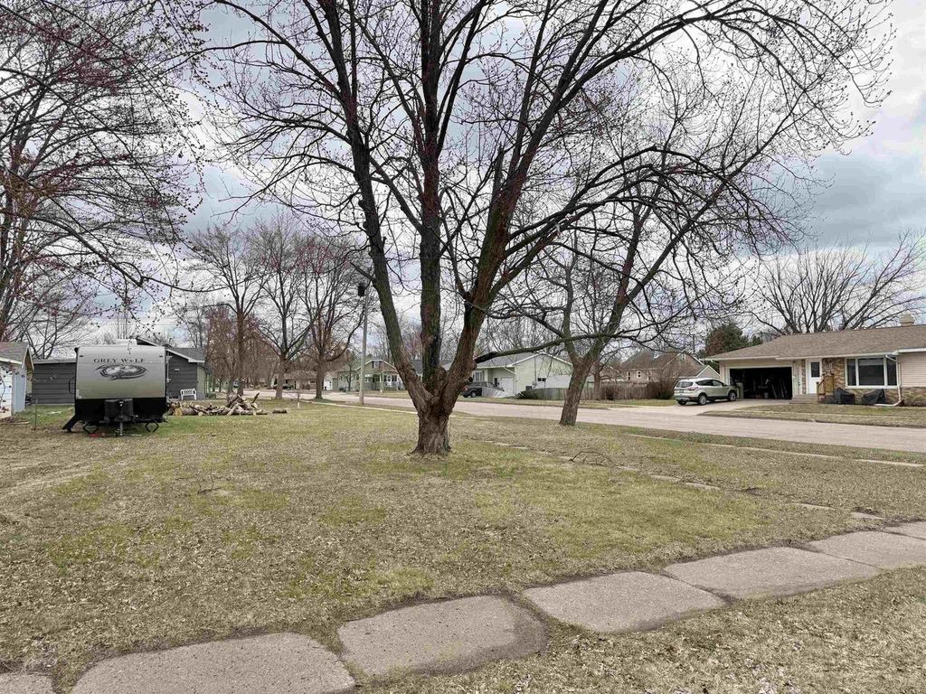 Photo of 510 13th Street North St, Wisconsin Rapids, WI 54494 (MLS # 22601393)