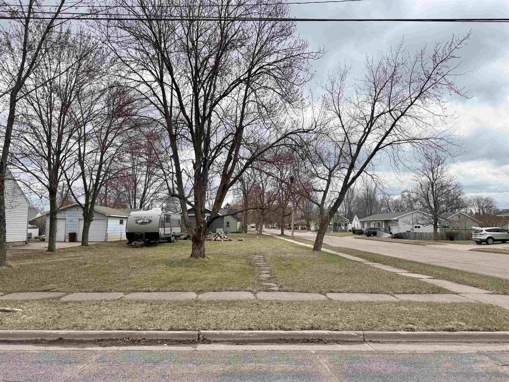 Photo of 510 13th Street North St, Wisconsin Rapids, WI 54494 (MLS # 22601393)