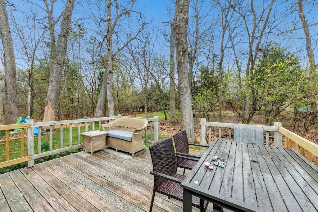 Photo of 305 Windward ROAD, Green Bay, WI 54302 (MLS # 50324581)