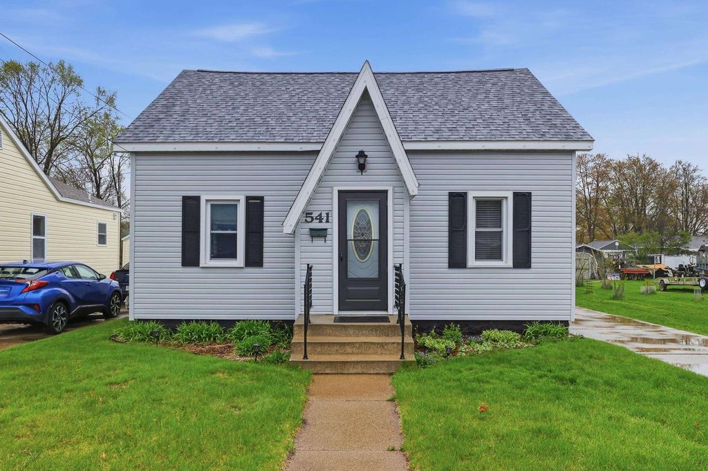 Photo of 541 13th Street South St, Wisconsin Rapids, WI 54494 (MLS # 22601687)