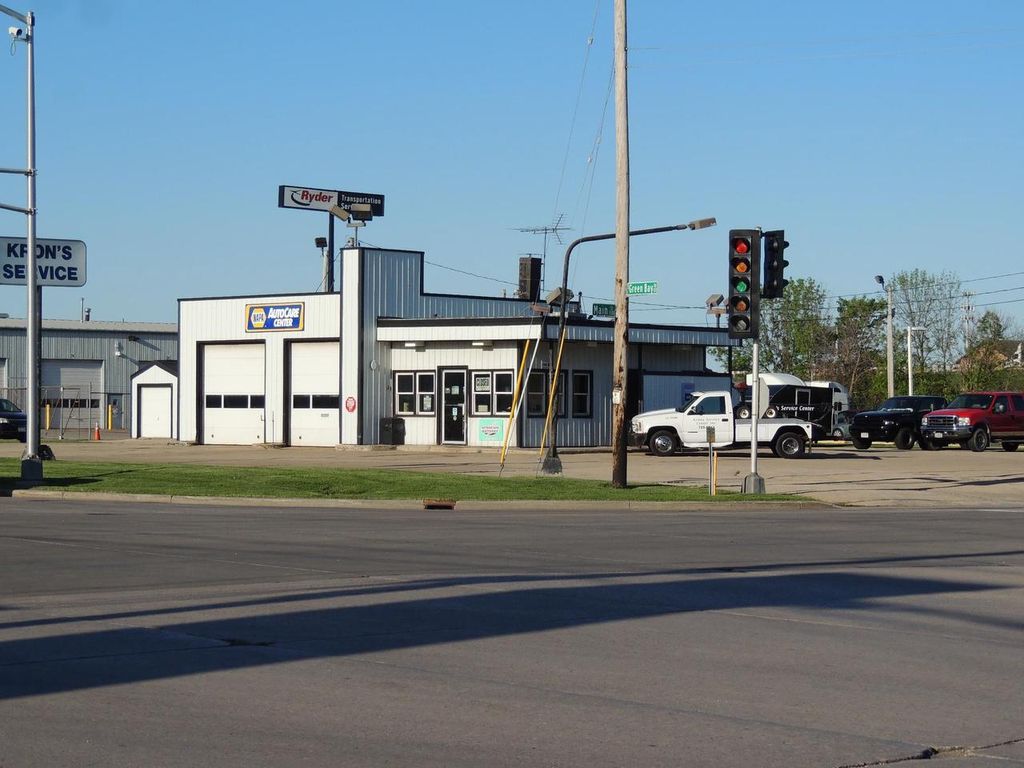 Photo of 1108 Main STREET, Neenah, WI 54956 (MLS # 50326622)