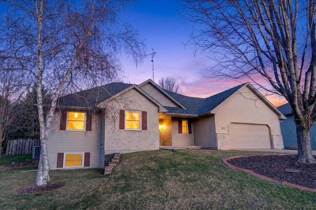 Photo of 204 Cody DRIVE, Beaver Dam, WI 53916 (MLS # 2016056)