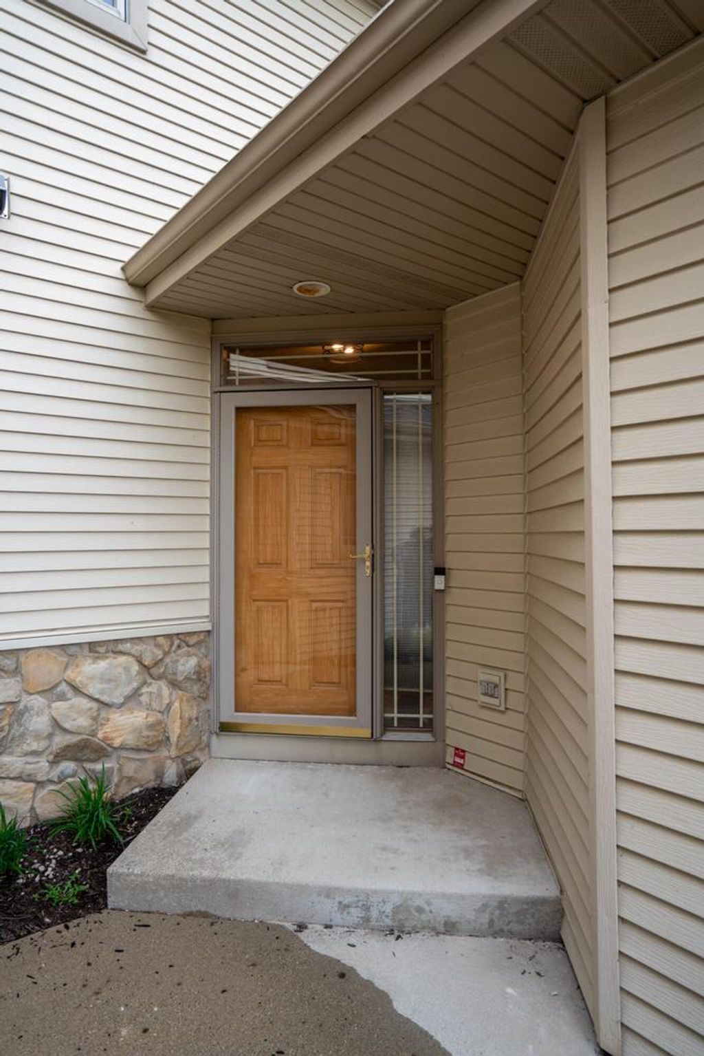 Photo of 14785 W Wilbur DRIVE, New Berlin, WI 53151 (MLS # 1962634)