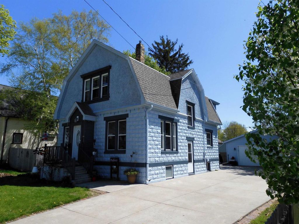 Photo of 809 E Hancock STREET, Appleton, WI 54911 (MLS # 50325454)