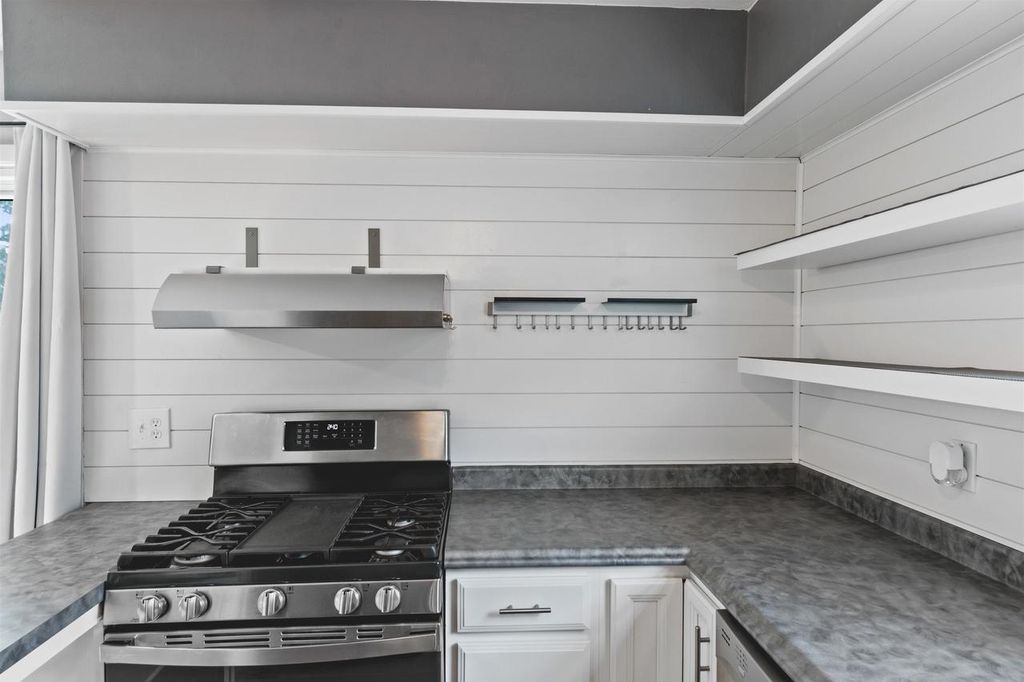 Photo of 1426 21st Avenue South, Wisconsin Rapids, WI 54495 (MLS # 22504517)