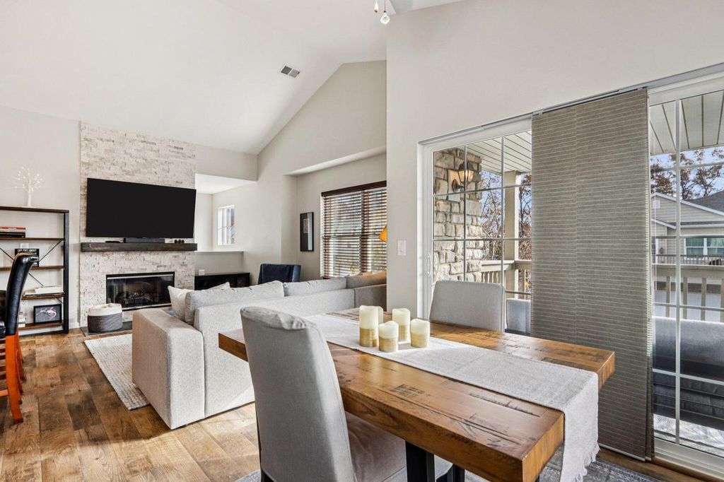 Photo of N16W26500 Meadowgrass CIRCLE #B, Pewaukee, WI 53072 (MLS # 1942625)