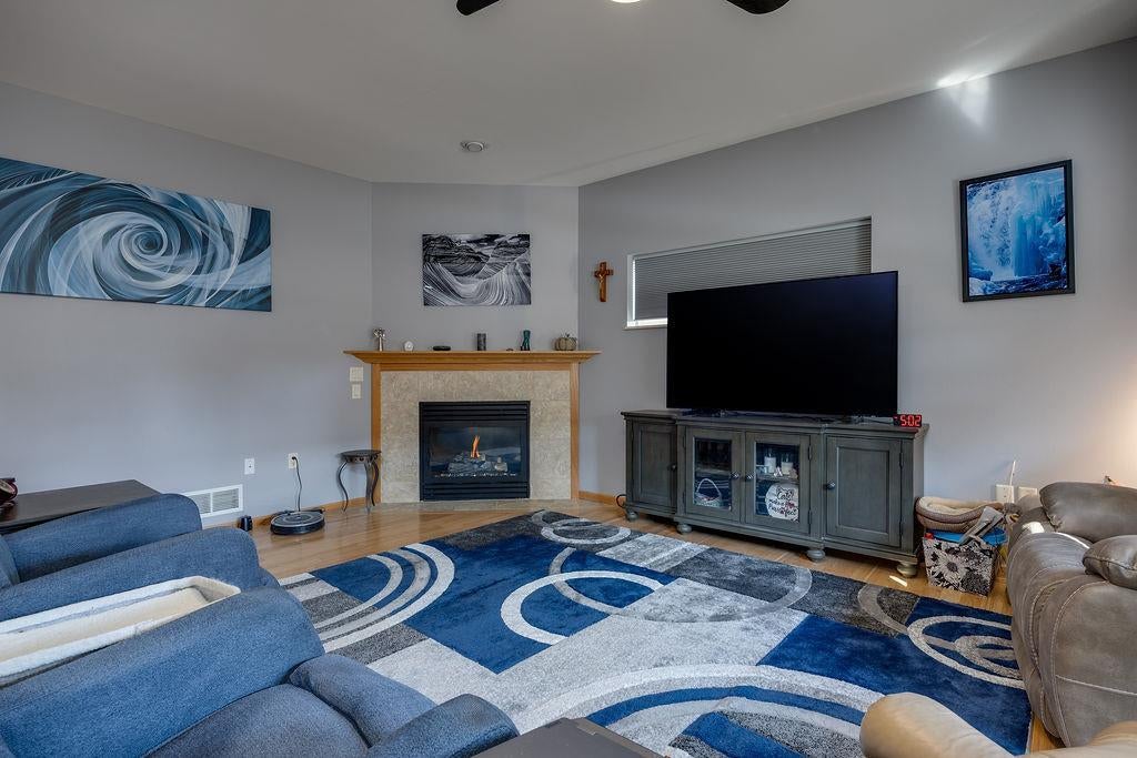 Photo of 2516 LEOPOLD WAY, Sun Prairie, WI 53590 (MLS # 2028258)