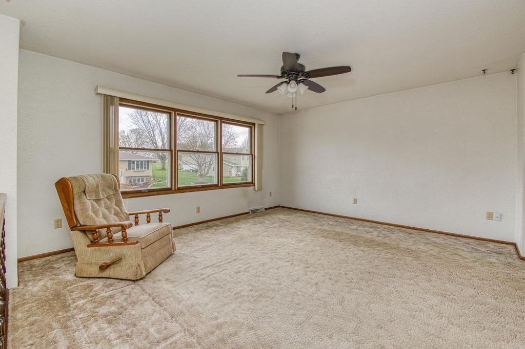 Photo of 406 W Dewey STREET, Cuba City, WI 53807 (MLS # 2021156)