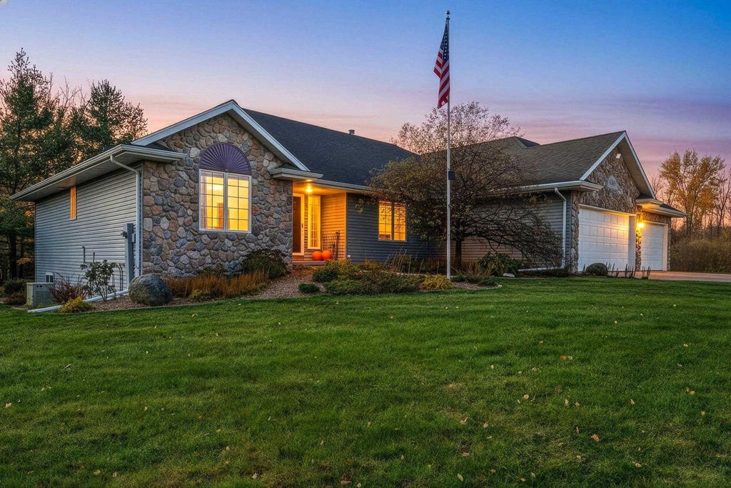 Photo of 6369 County Road E RD, Abrams, WI 54101 (MLS # 50334744)