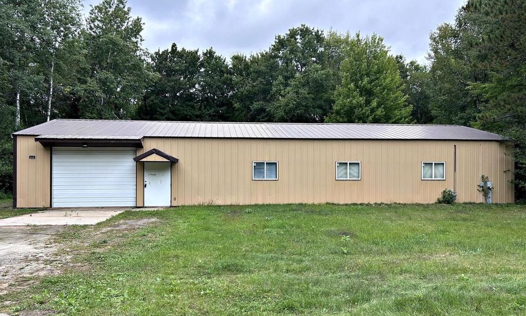 Photo of W1830 Old Peshtigo ROAD, Marinette, WI 54143 (MLS # 50314798)