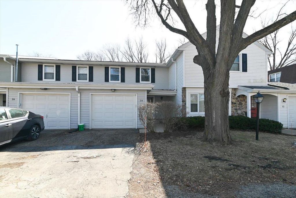 Photo of 14 Whitcomb CIRCLE, Madison, WI 53711 (MLS # 2017543)