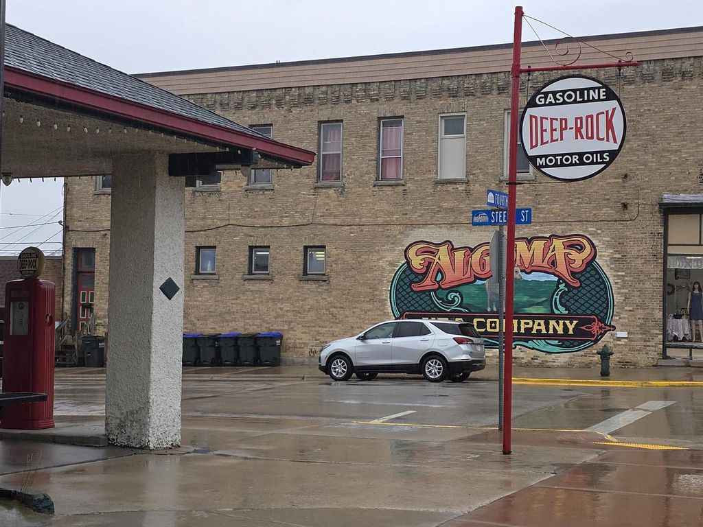 Photo of 402 Steele STREET, Algoma, WI 54201 (MLS # 1958224)