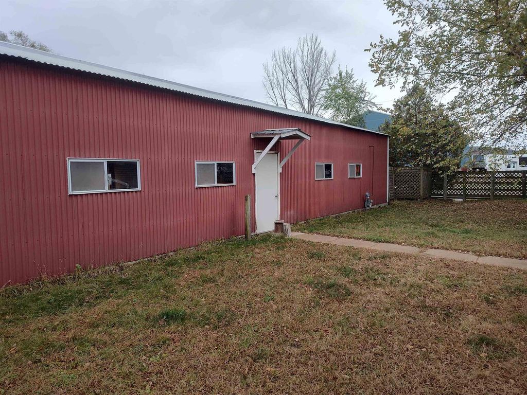 Photo of 405 Airport Rd ROAD, Boscobel, WI 53805 (MLS # 2015833)