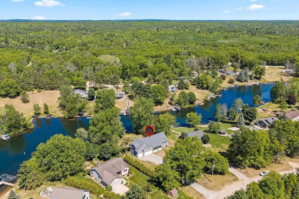 Photo of N1252 Morning Star ROAD, Keshena, WI 54135 (MLS # 50329881)